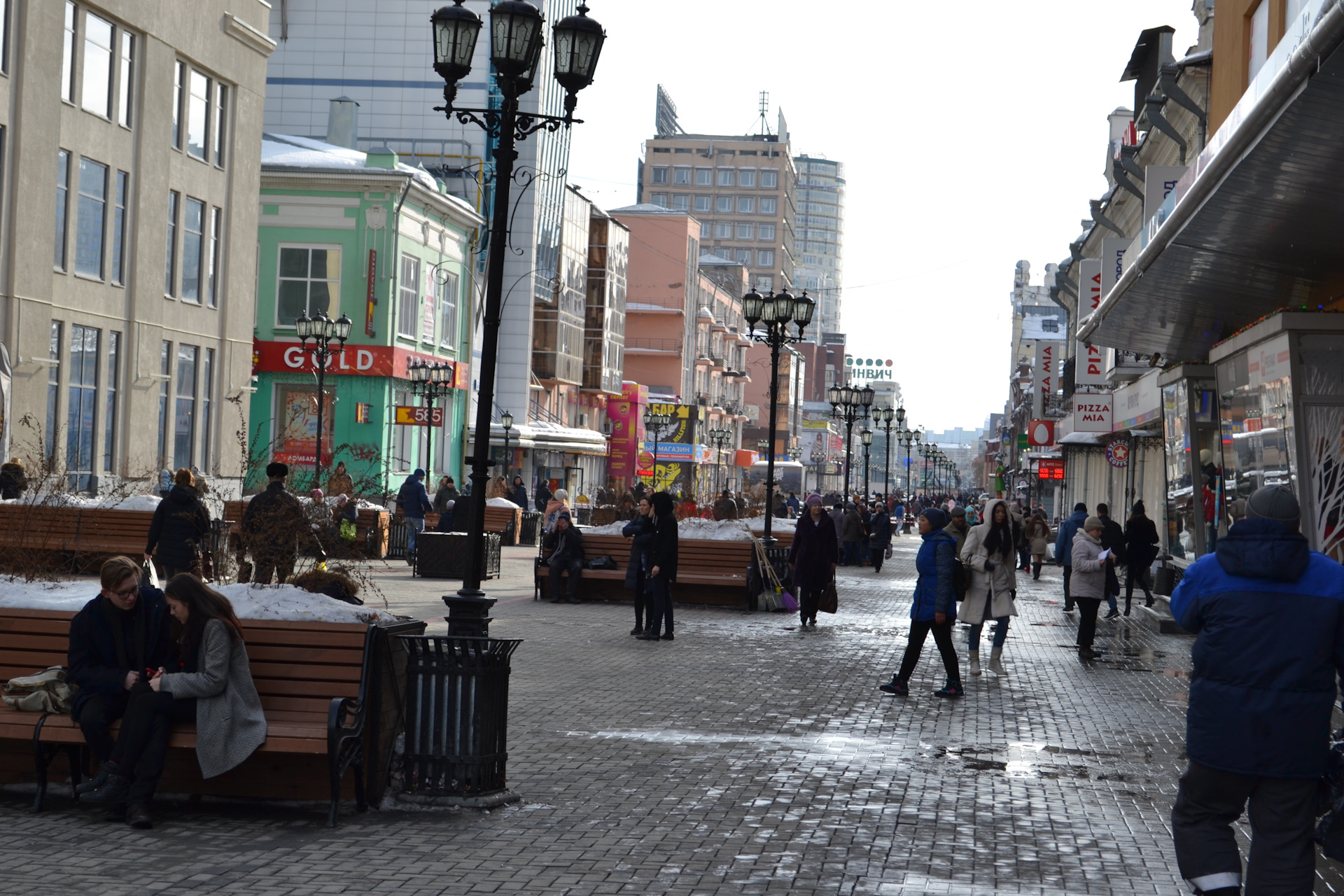 Улица вайнера екатеринбург. Екатеринбург арбат вайнера. Вайнера зимой в екатеринбурге. Екатеринбург пешеходная улица вайнера. Екатеринбург пешеходная улица вайнера.