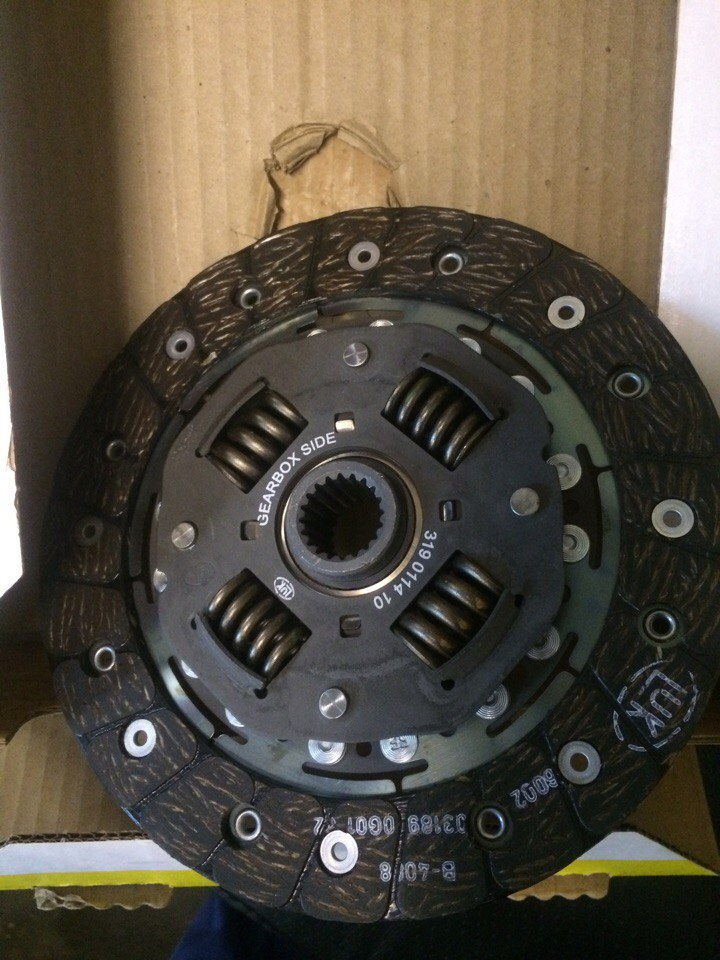 Подделка сцепления фирмы LUK — Lada 2114, 1,5 л, 2004 года | запчасти ...