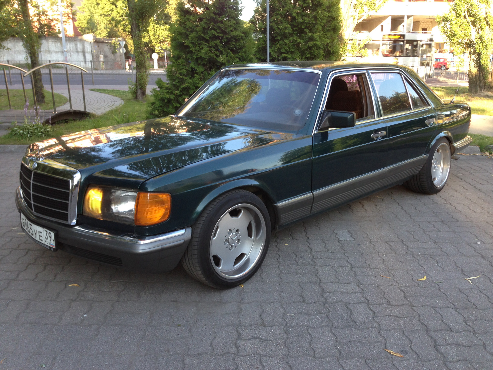 Мерседес 126. Mercedes s w126. Mercedes SL w126. Мерседес 126 s 500. Мерседес s500 w126.