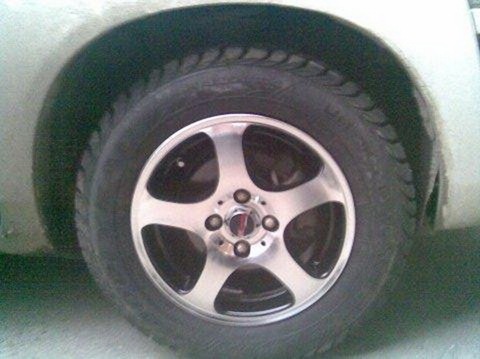 wheel change - Toyota Probox 15 L 2004