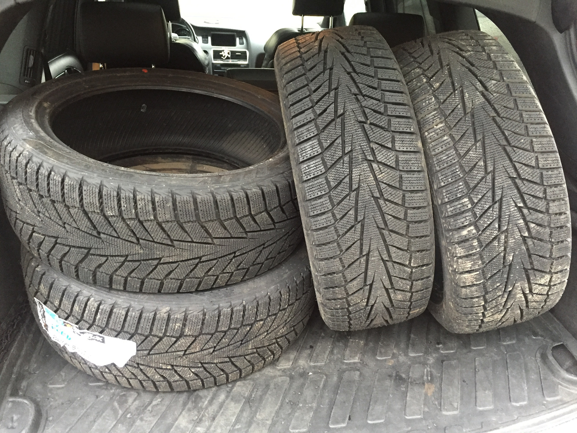 Зимние шины r18 225 65. Hankook Winter i cept w605.