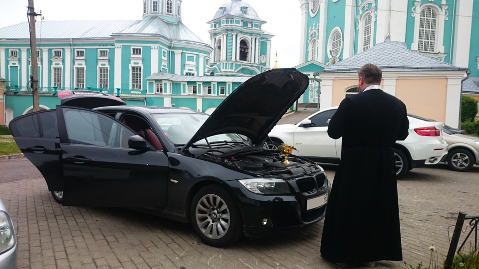 Освятить машину в церкви