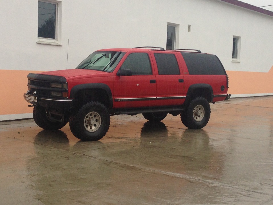 Chevrolet Suburban 9g