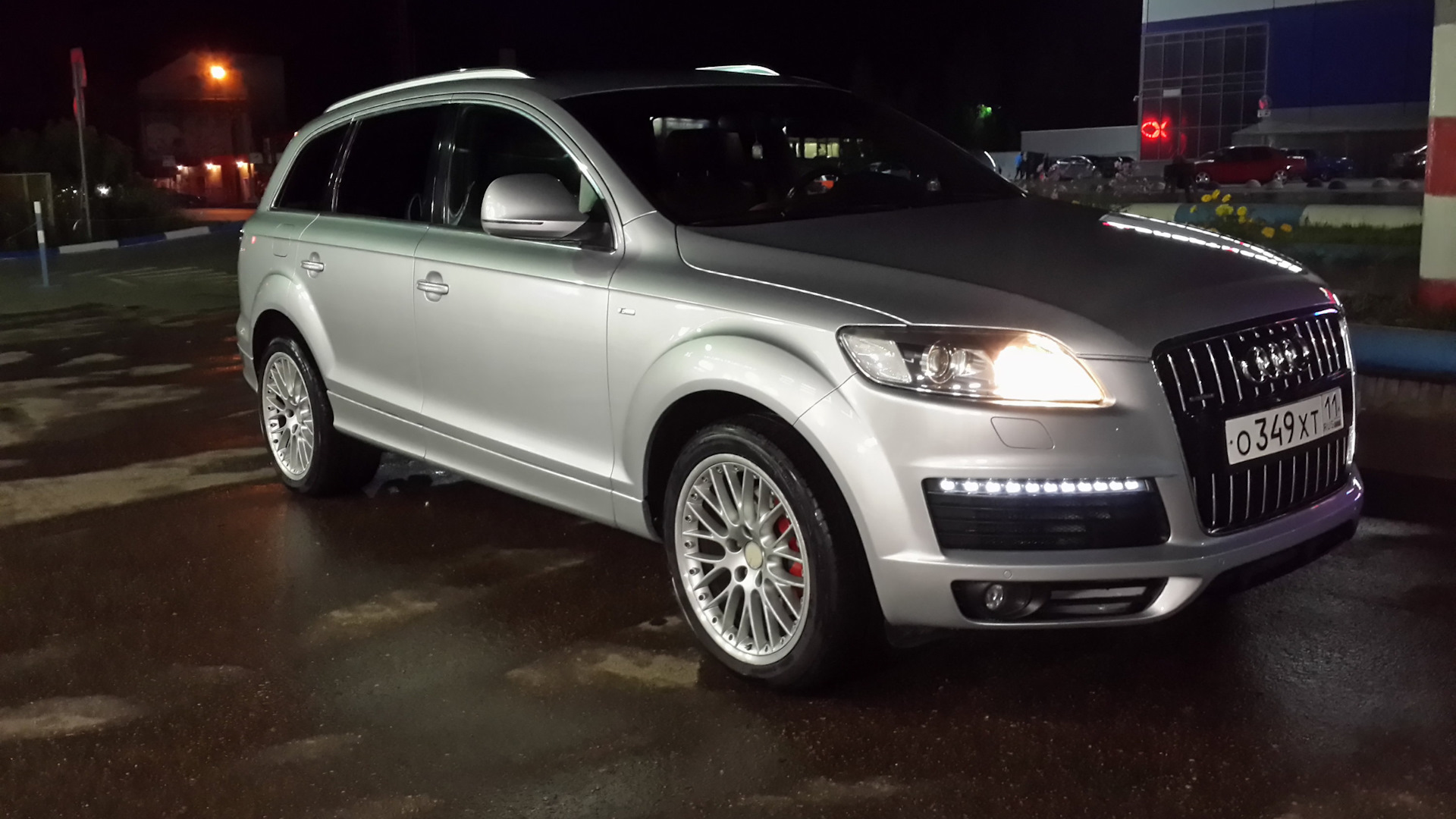Audi q7 2007. Ауди q7 3. Ауди q7 дизельный большегруз40 рус. Audi q7 2007. Audi q7 2023.