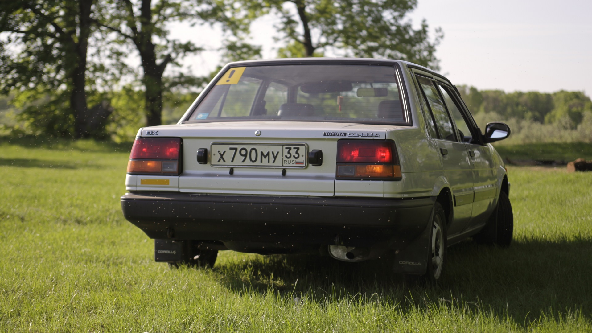 Toyota Corolla (80) 1.3 бензиновый 1984 | AE80 ささやかな女の子 на DRIVE2