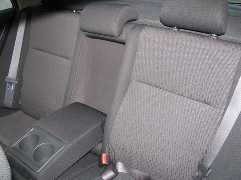 Interior and trunk photo - Toyota Allex 15 L 2004