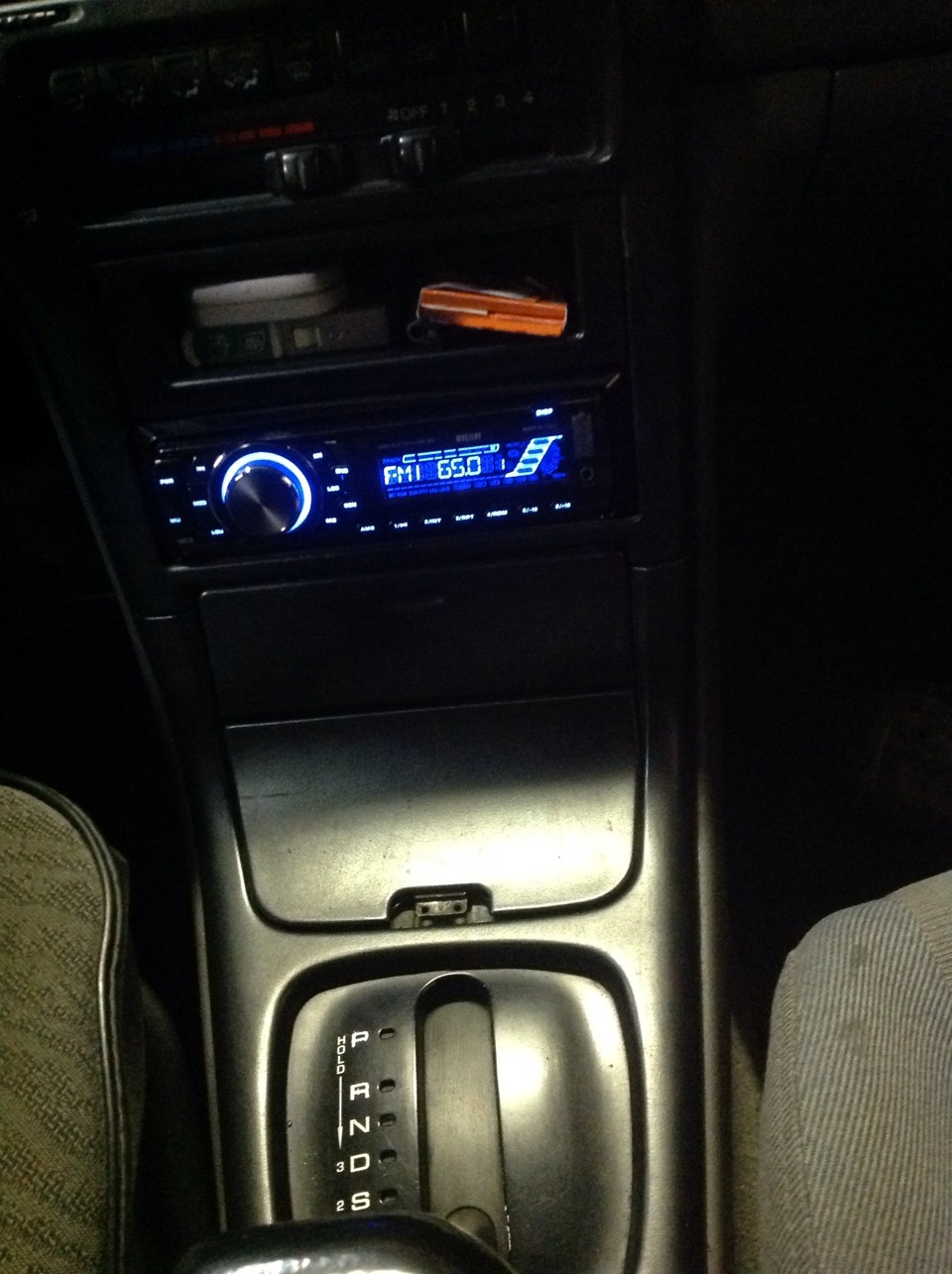 Музыка — Mazda 626 IV (GE), 2 л, 1993 года | своими руками | DRIVE2