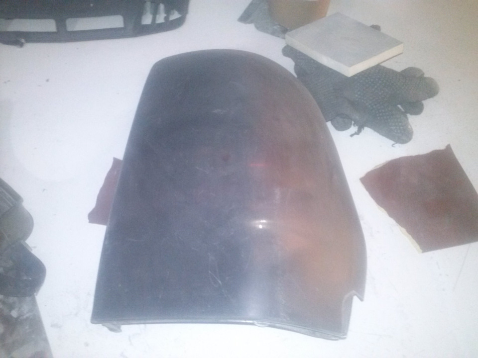 Тонирование лаком задних фонарей. — Chevrolet TrailBlazer (1G), 4,2 л ...