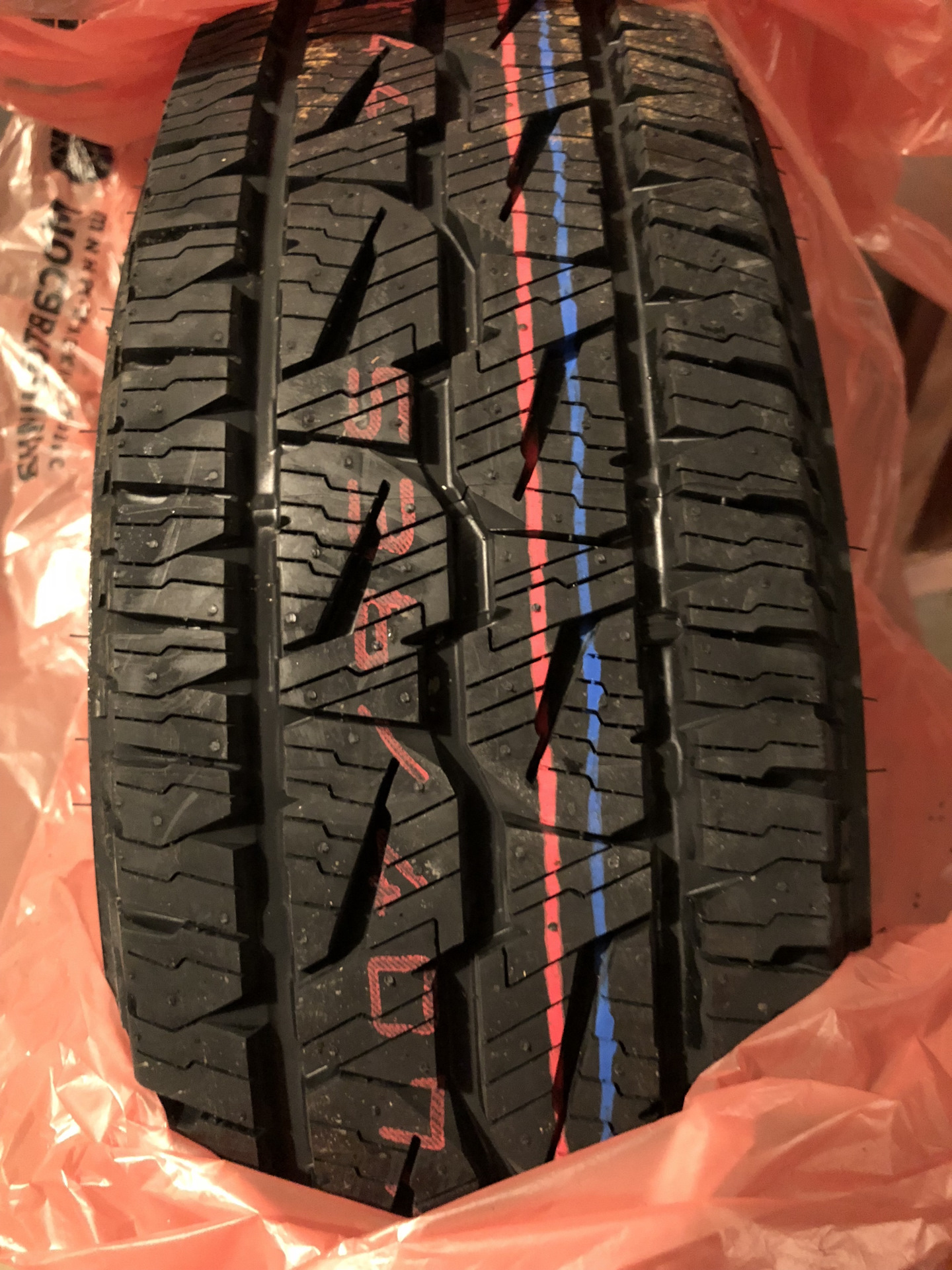 Подготовка к весне, Bridgestone Dueler A/T 001 205/70 R15 96S