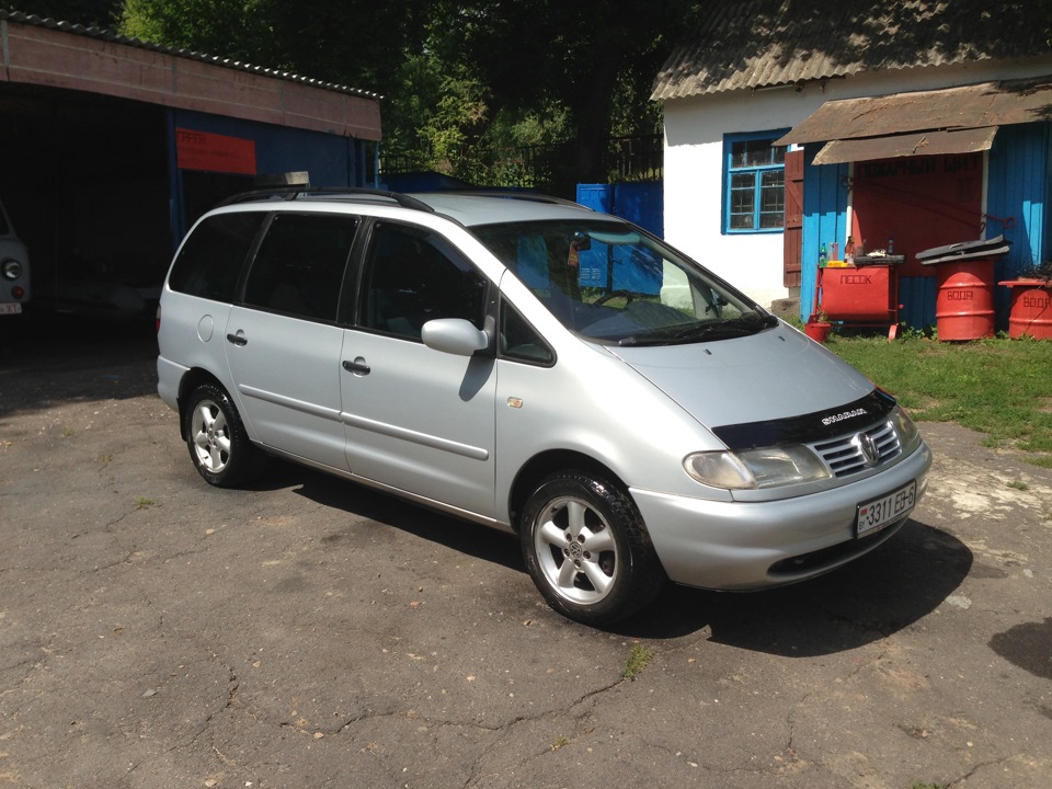 Шаран 1997. VW Sharan 1997. Volkswagen Sharan, 1997 год. Фольксваген Шаран 1997. Шаран 1997 года.