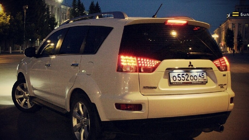 Административный регламент ГАИ) — Mitsubishi Outlander XL, 2,4 л, 2010 ...