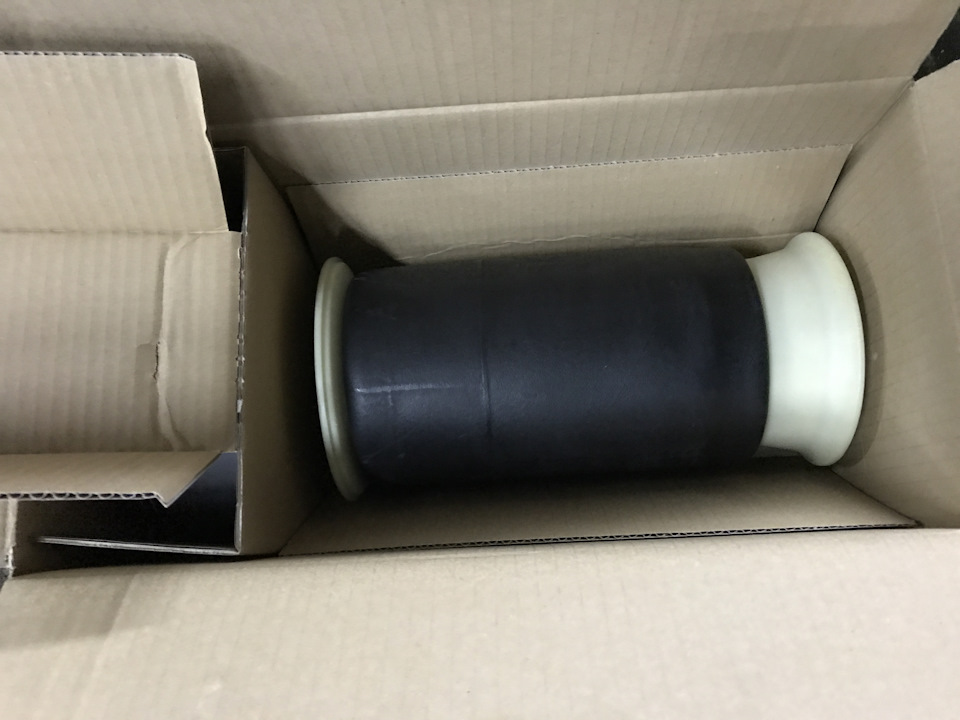 BMW e70 — замена пневмоподушки — Wild Motors на DRIVE2