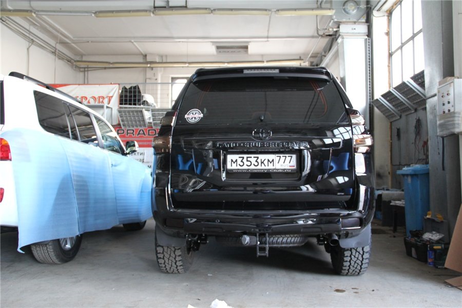 Фаркоп тойоту FJ Cruiser