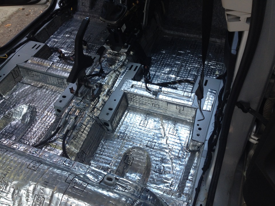 Шумоизоляция салона автомобиля. Шумоизоляция автомобиля. Acv шумоизоляция. Шумоизоляция автомобиля. Шумоизоляция drive.