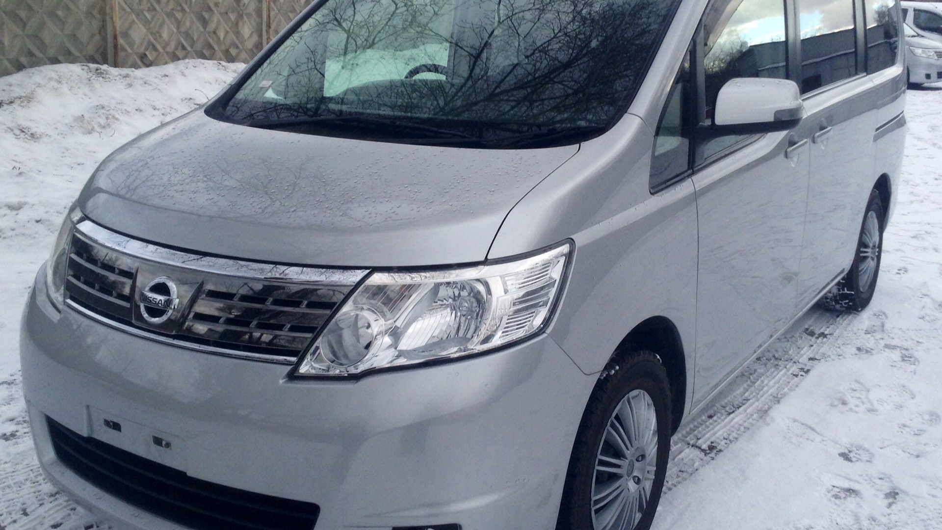 Nissan Serena Mk III (C25) 2.0 бензиновый 2009 | 