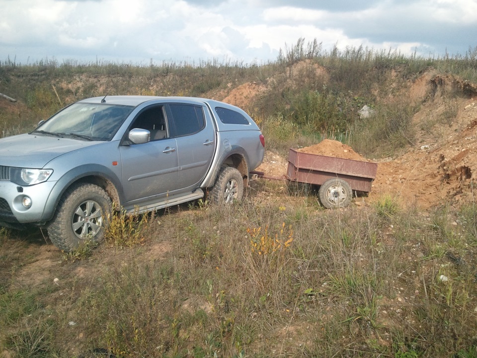 Mitsubishi l200 Рё РґРµРІСѓС€РєРё