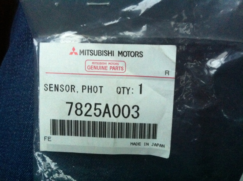 Датчик солнечной активности — Mitsubishi Lancer Sportback, 1,8 л, 2008 ...