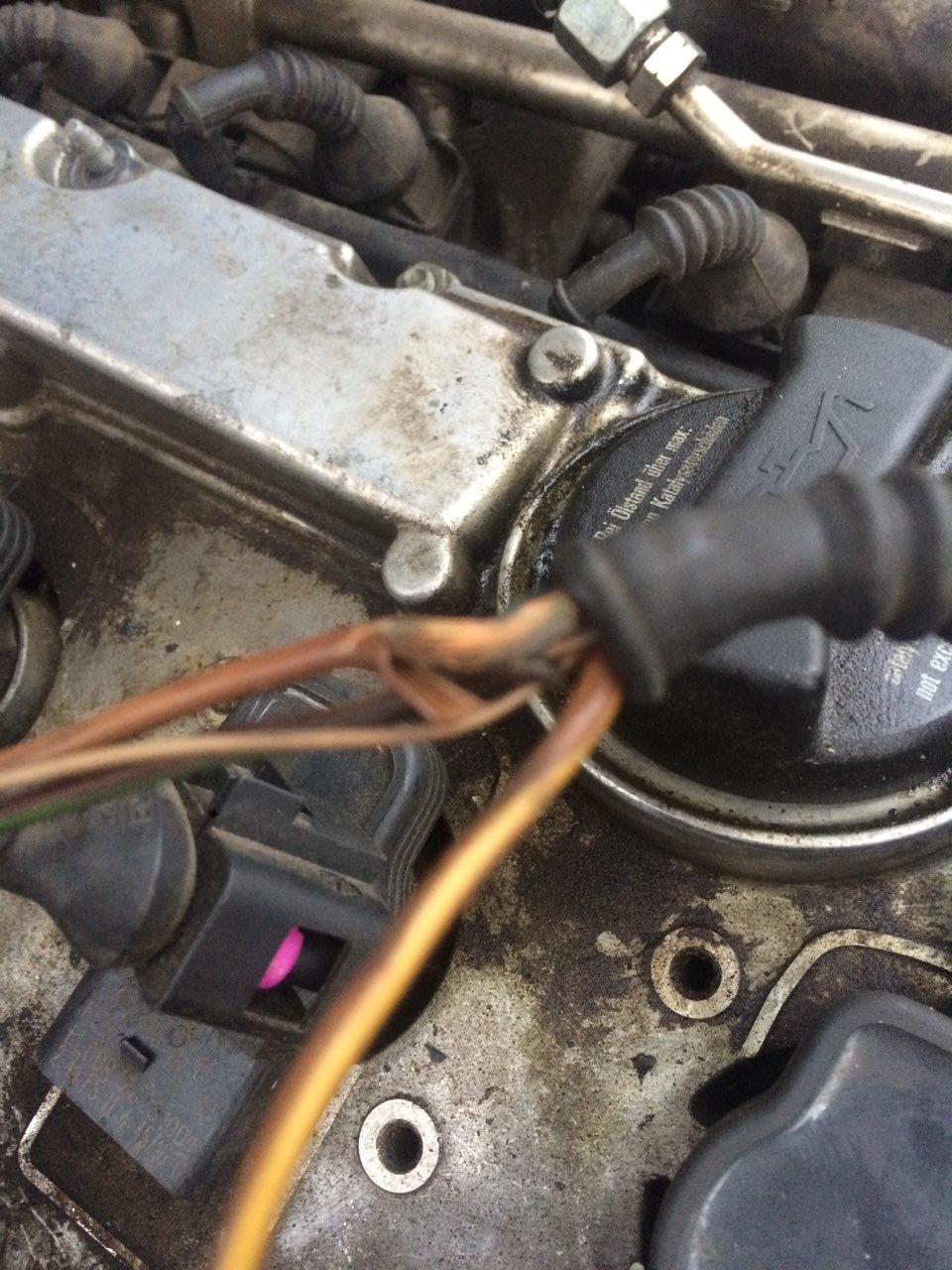 Ремонт проводки катушек зажигания — Audi A4 (B6), 1,8 л, 2002 года ...