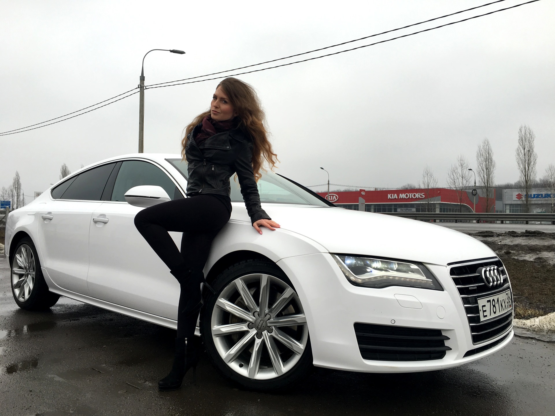 Мажорка. Audi a7 Sportback девушка. Девушка мажорка. Мажорки фото.