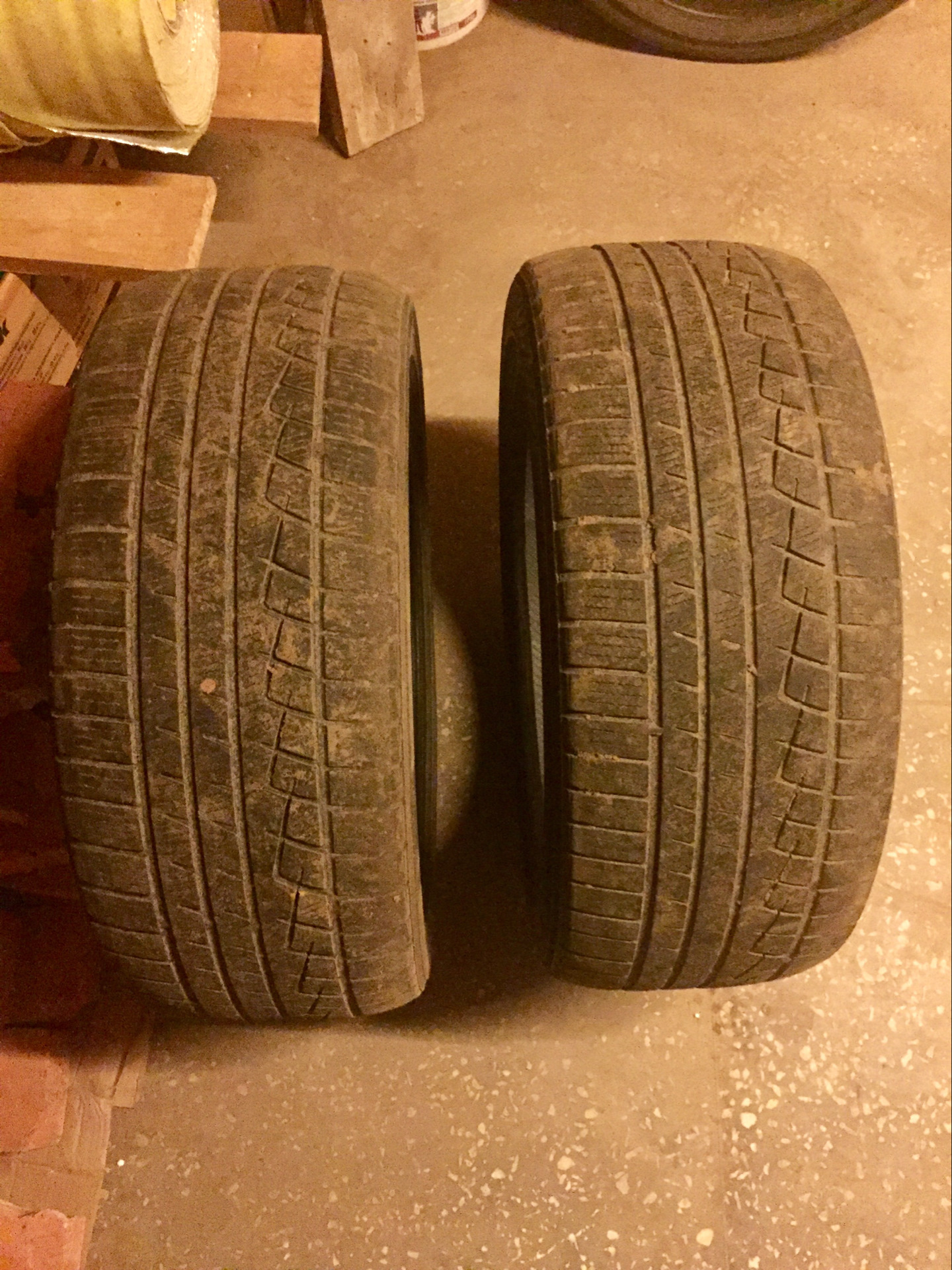 Продам 2 зимние шины yokohama 245/45 R19 — Infiniti G37 Coupe, 3,7 л ...