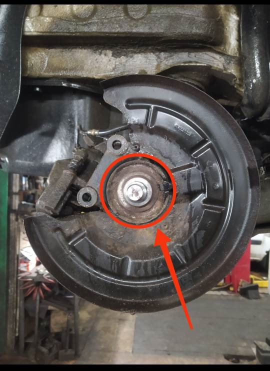 ⚒№13 — Кольца крепления датчика ABS — Renault Megane II, 1,6 л, 2008 ...