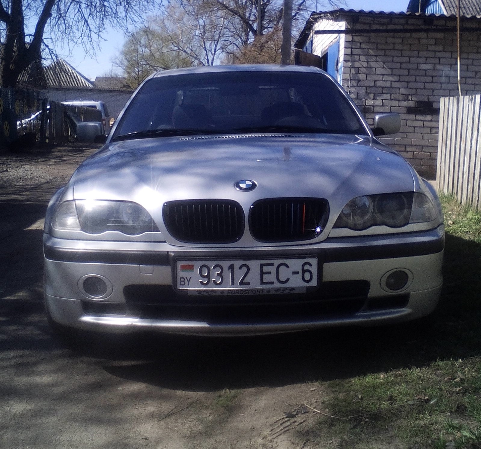 Капот от рестайлинга Е46 — BMW 3 series (E46), 3 л, 2000 года ...