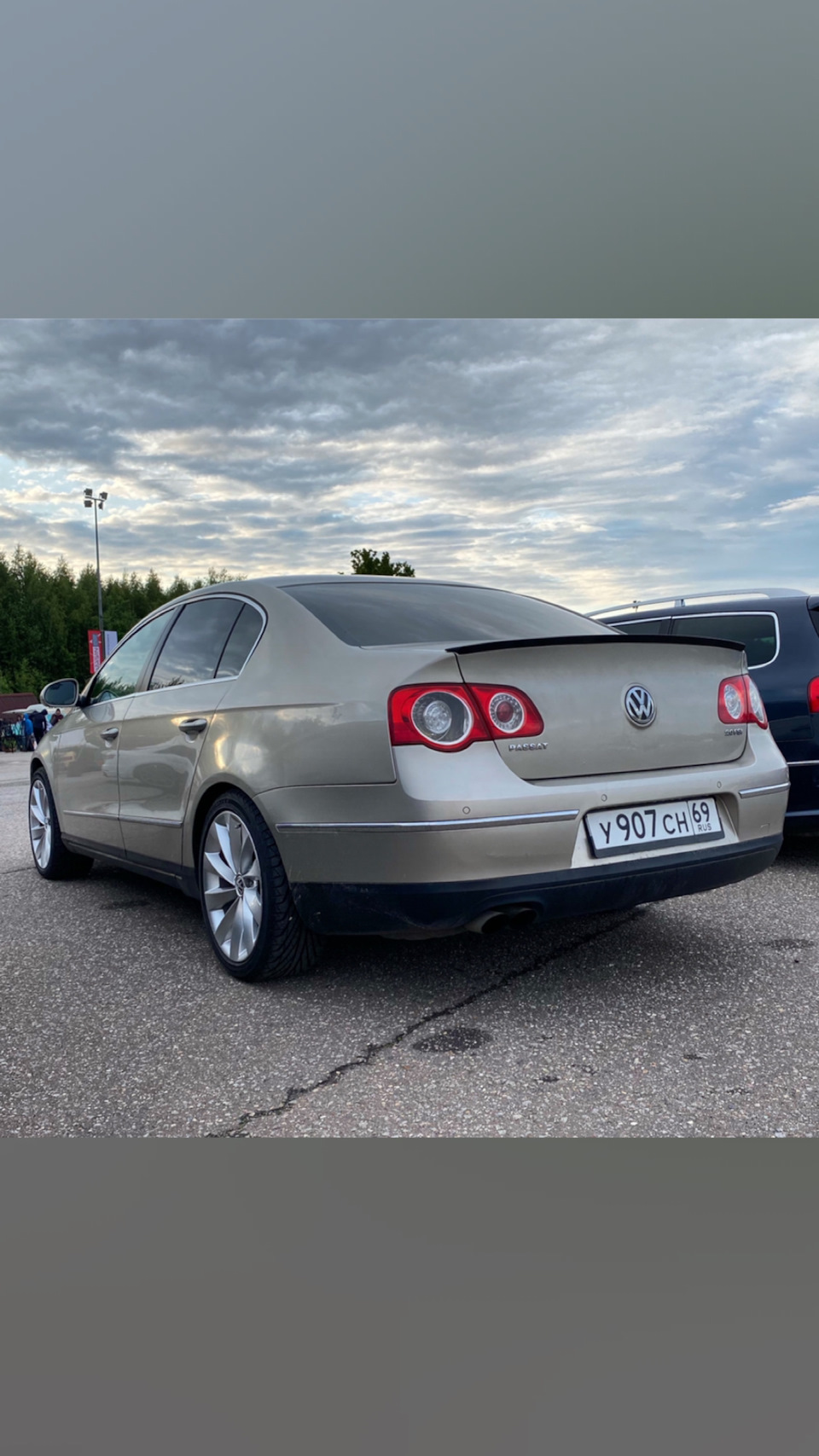 Неожиданный подарок (спойлер) — Volkswagen Passat B6, 2 л, 2007 года ...