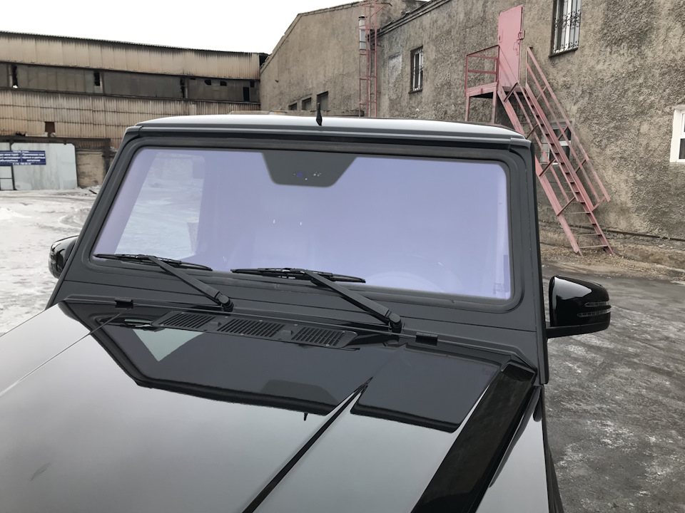 Замена лобового стекла — Mercedes-Benz G-Class (W463 1G), 5 л, 2007 ...