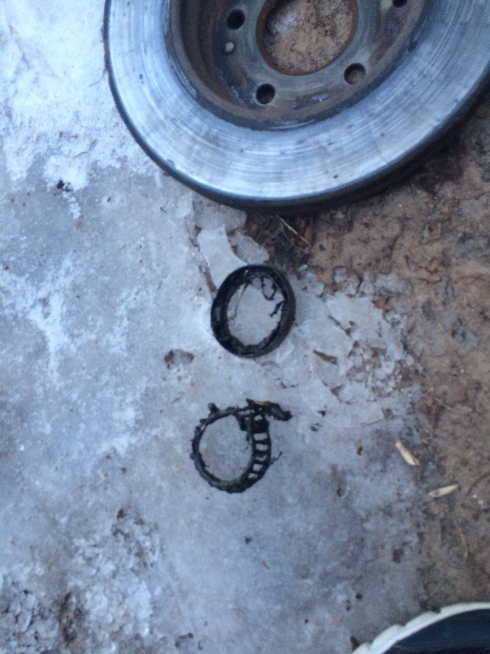 Резина или подшипник? — Mercedes-Benz E-class (W210), 2 л, 1999 года ...