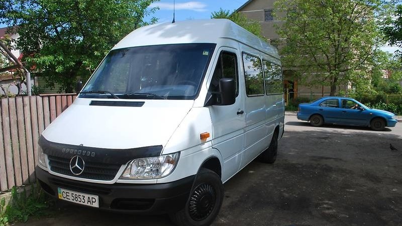 Mercedes Benz Sprinter 212