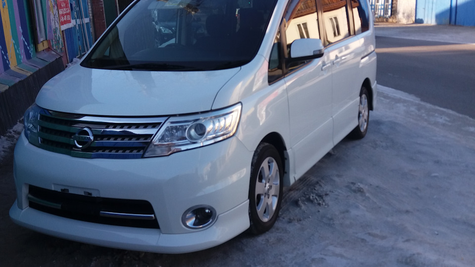 Nissan Serena c25 2008