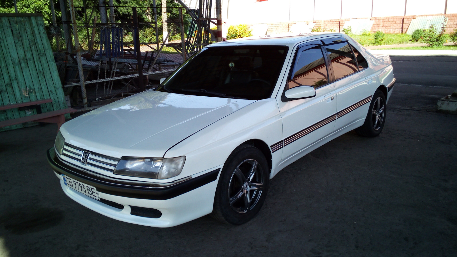 Peugeot 605 2.0 бензиновый 1991 | Белый ПЫЖ на DRIVE2