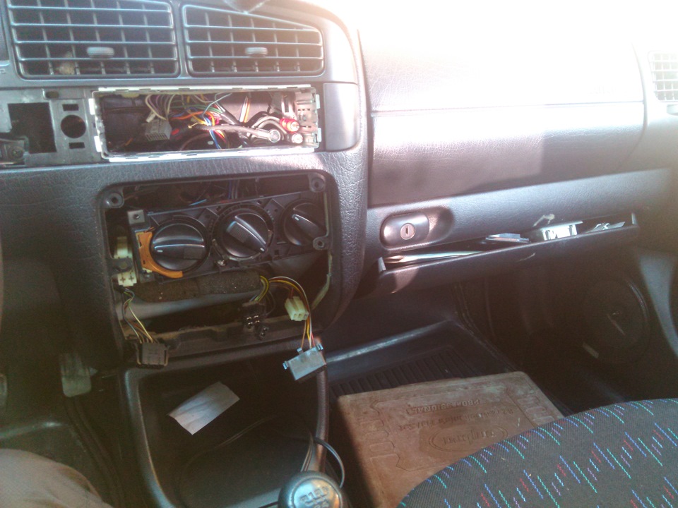 Заслонки печки — Volkswagen Golf Mk3, 1,6 л, 1997 года | своими руками ...