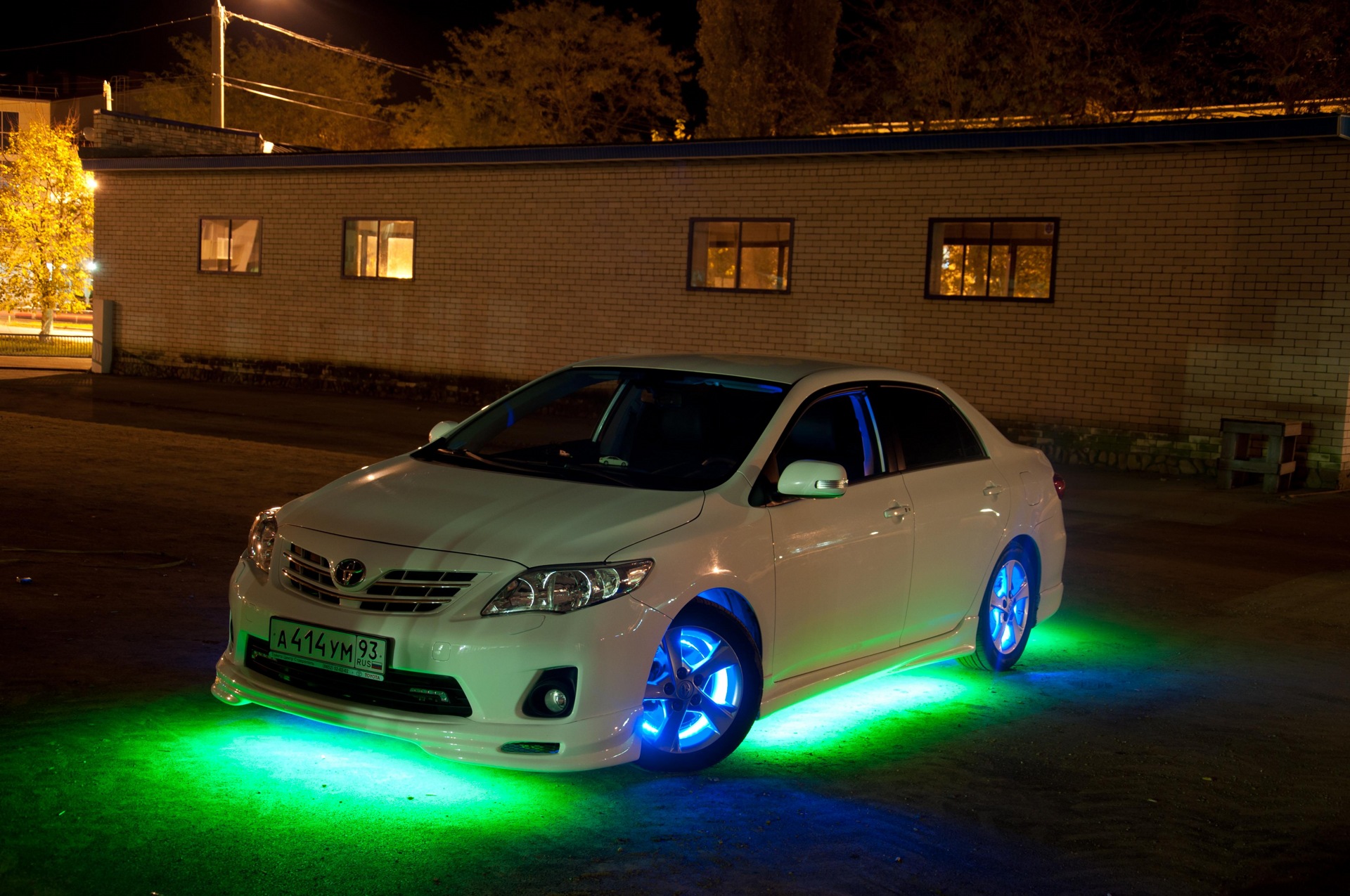 RGB подсветка днища — Toyota Corolla (140/150), 1,6 л, 2010 года | тюнинг |  DRIVE2