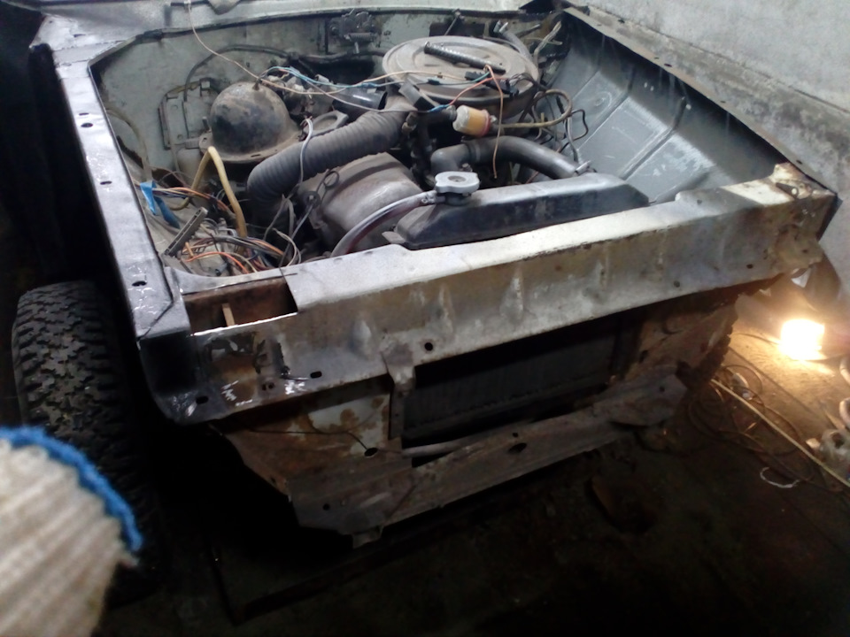 Замена левого брызговика двигателя — ИЖ 27156, 1,5 л, 1994 года ...