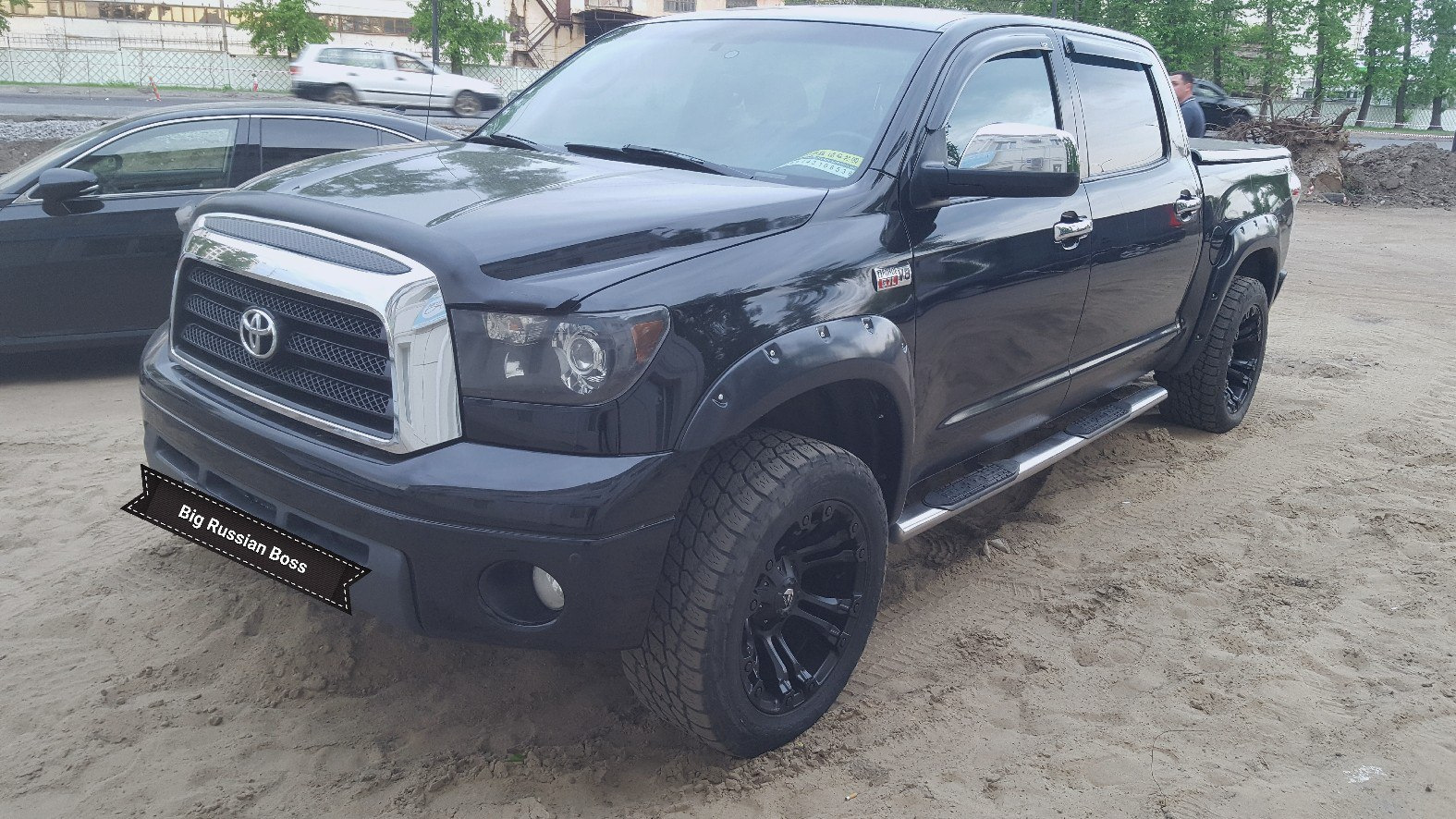 Toyota Tundra (II) 5.7 бензиновый 2008 | 