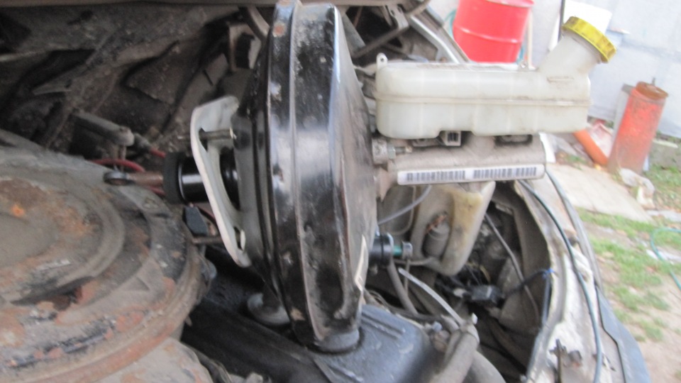 Усилитель тормозов вакуумный от Dodge Caravan — ГАЗ Газель, 2,5 л, 2004 ...