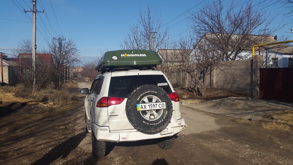 Палатка маджолина на крышу автомобиля. Смотреть фото Палатка маджолина на крышу автомобиля. Смотреть картинку Палатка маджолина на крышу автомобиля. Картинка про Палатка маджолина на крышу автомобиля. Фото Палатка маджолина на крышу автомобиля