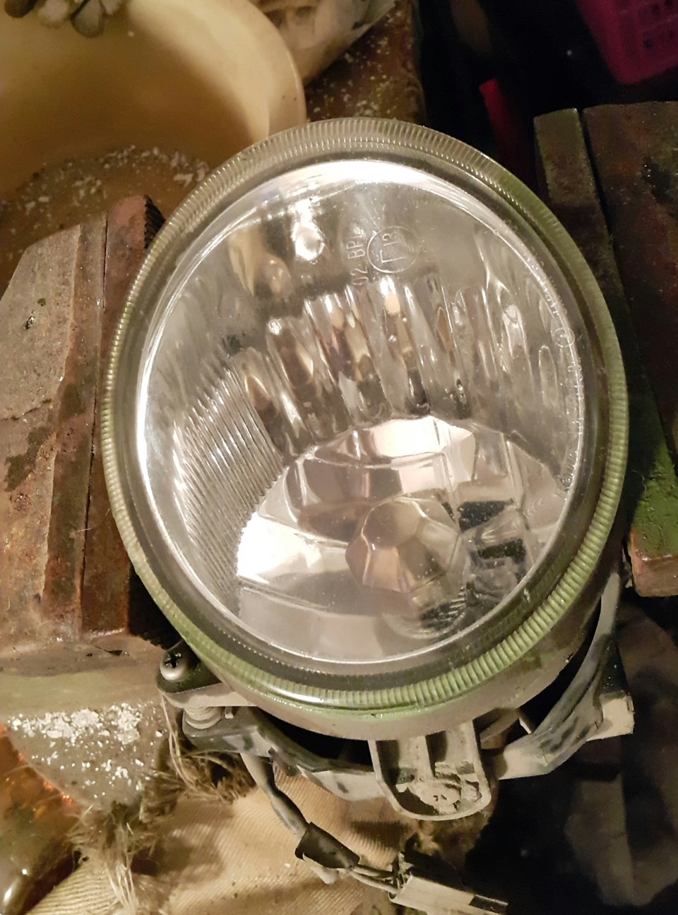 Полировка противотуманок. — Subaru Outback (BP), 3 л, 2006 года ...