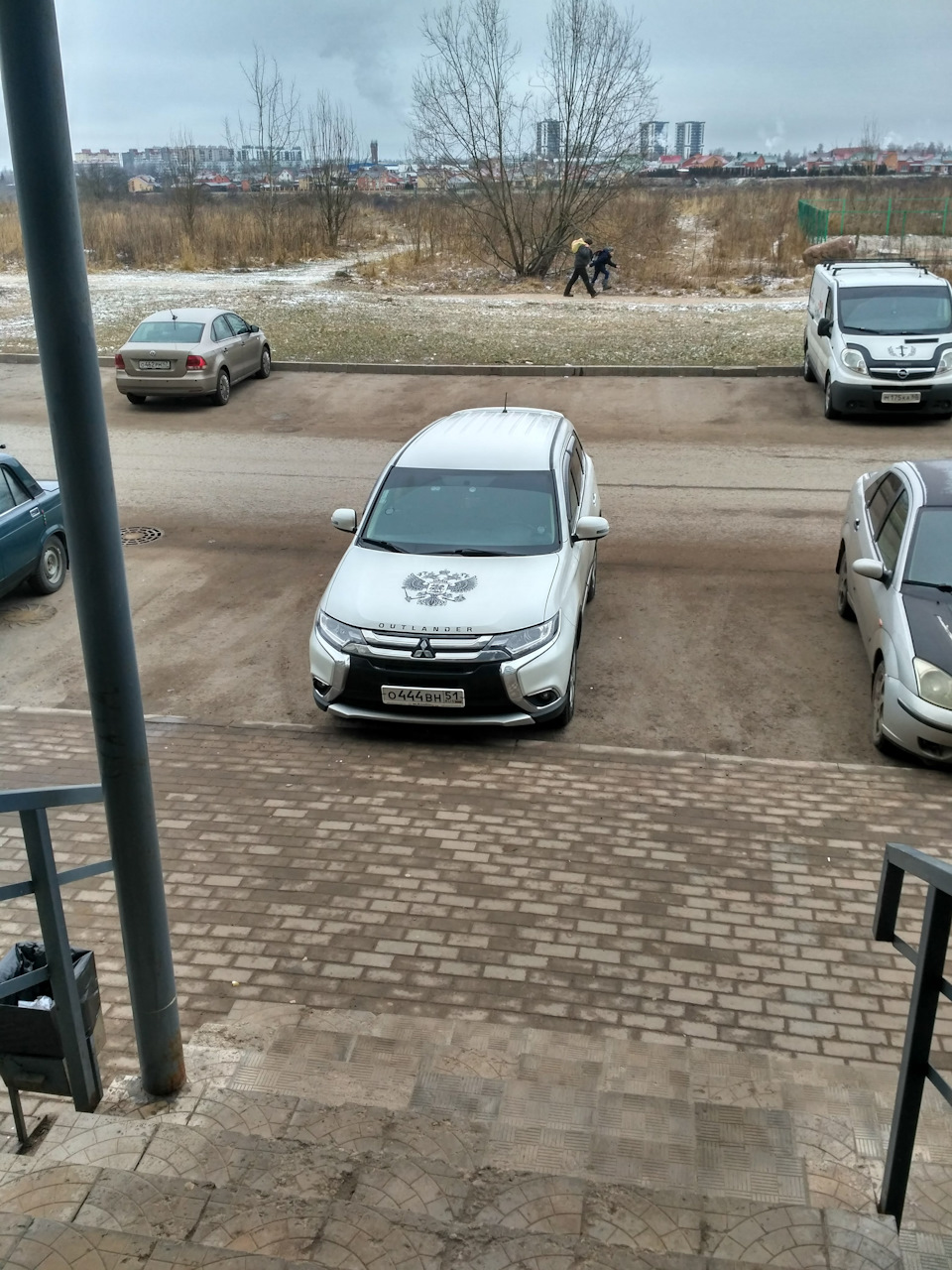 Январь 2018 года. Мурманск-Санкт-Петербург-Псков. — Mitsubishi Outlander  (3G), 2 л, 2016 года | путешествие | DRIVE2