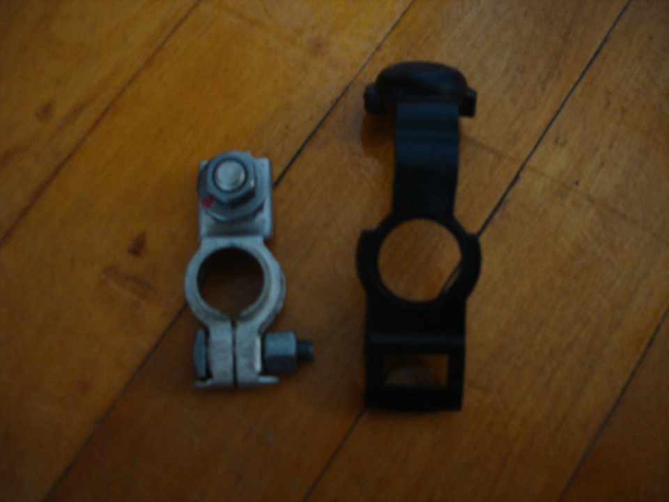 Пластмаска на клеме плюса — ЗАЗ Lanos, 1,5 л., 2010 года | своими ...