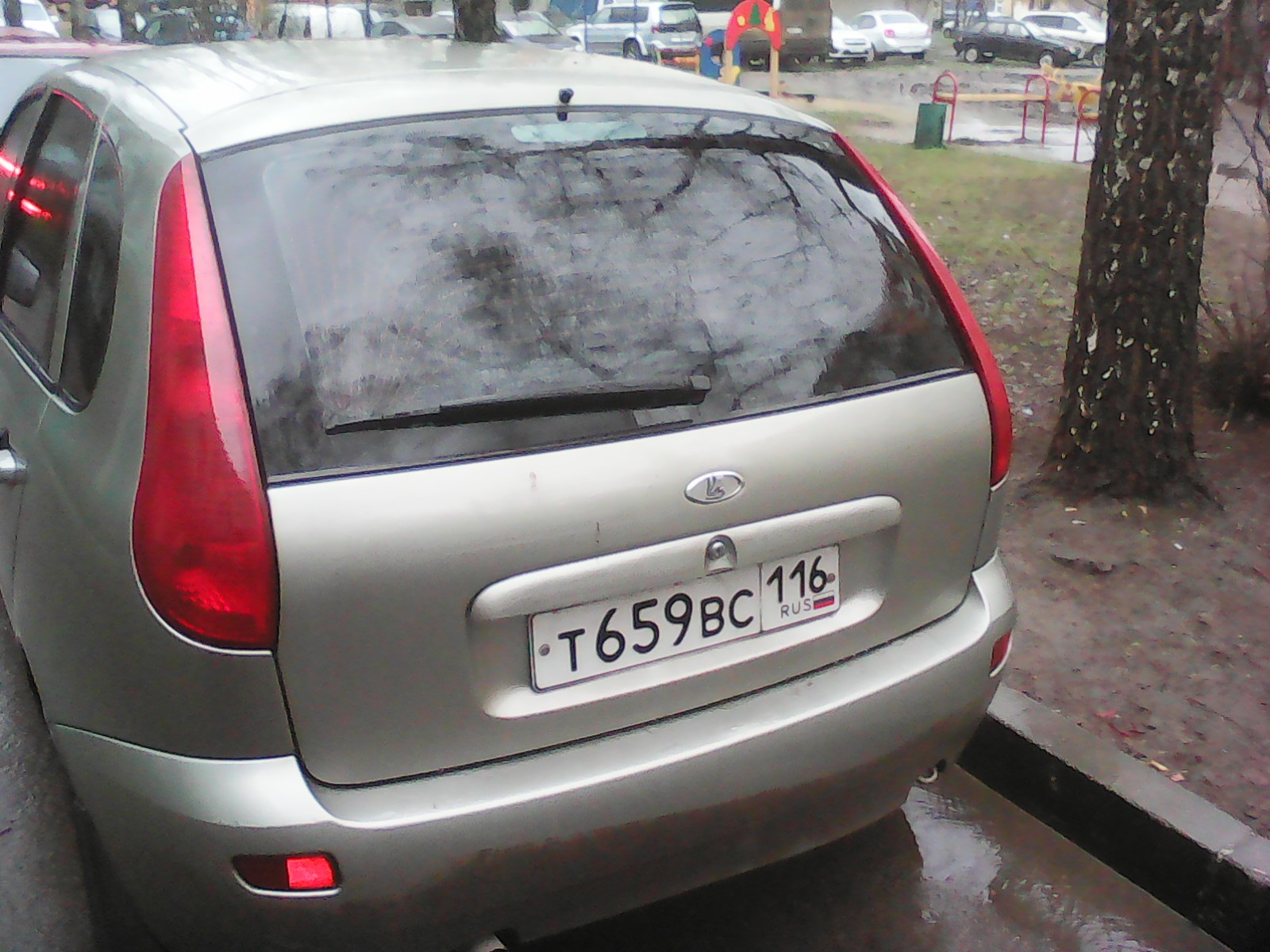 Затонировал задние фары пленкой Oracal 8300 — Lada Калина Хэтчбек (1G ...