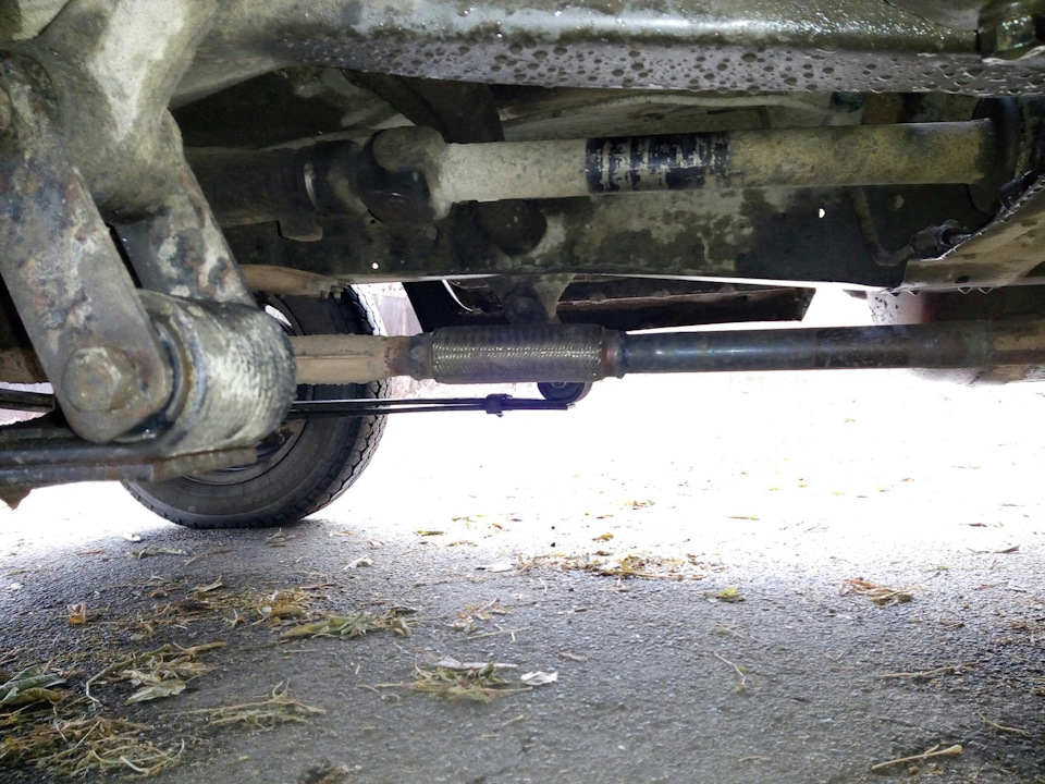 Прогорела прокладка ГБЦ или похождения антифриза по трубе :) + гофра на ...