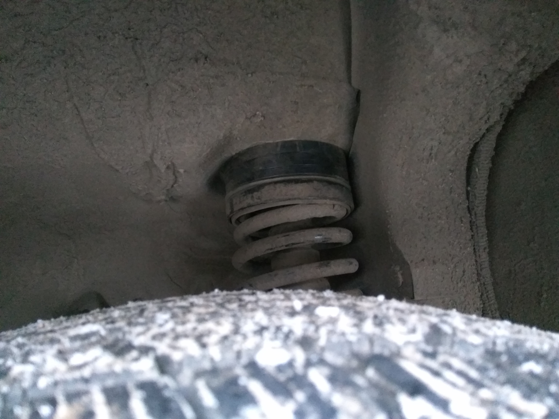 Перебрал заднюю подвеску и заменил передние внутренние гранаты. Замена ...