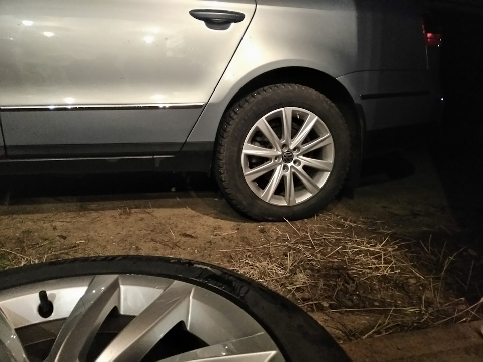 Фото в бортжурнале Volkswagen Passat Variant (B6)