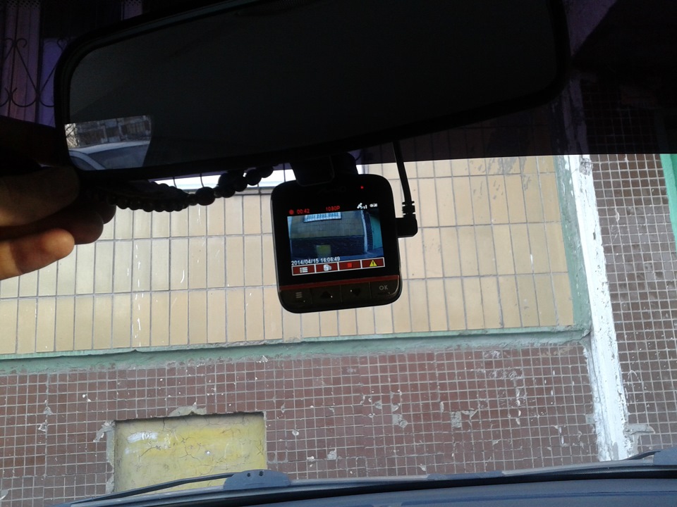 Скрытое подключение видеорегистратора — Lada Приора хэтчбек, 1,6 л ...