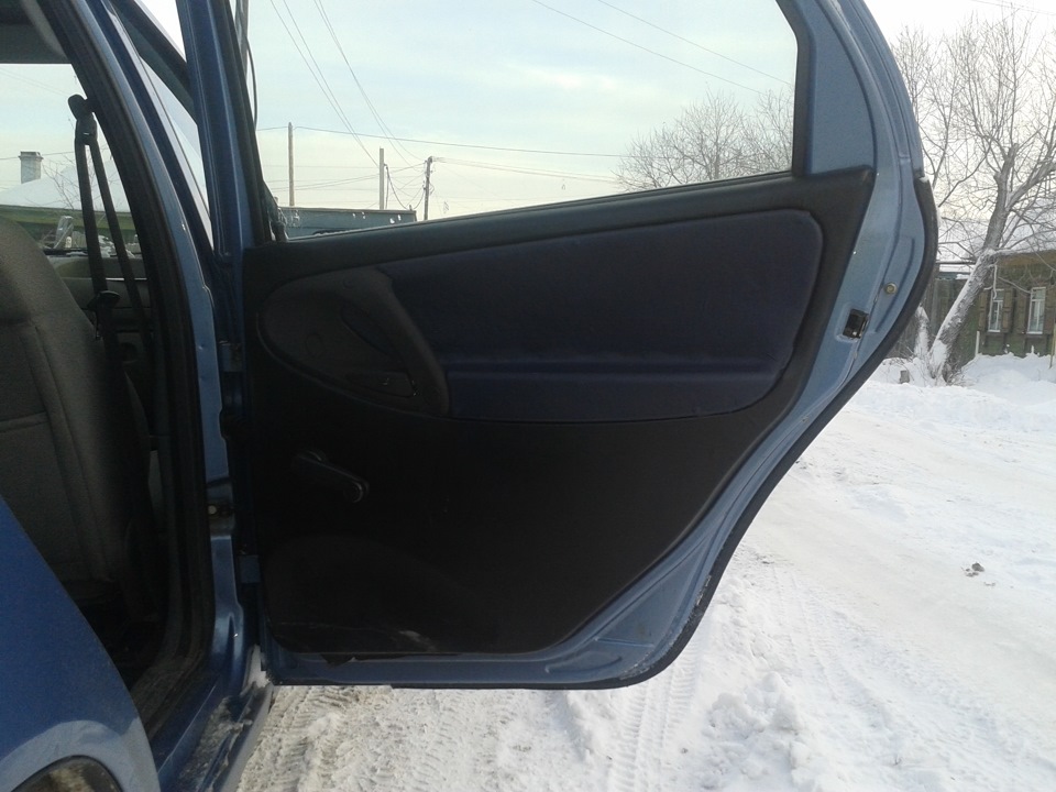 Перетяжка дверных панелей ч.2 — Lada Калина седан, 1,6 л, 2007 года ...