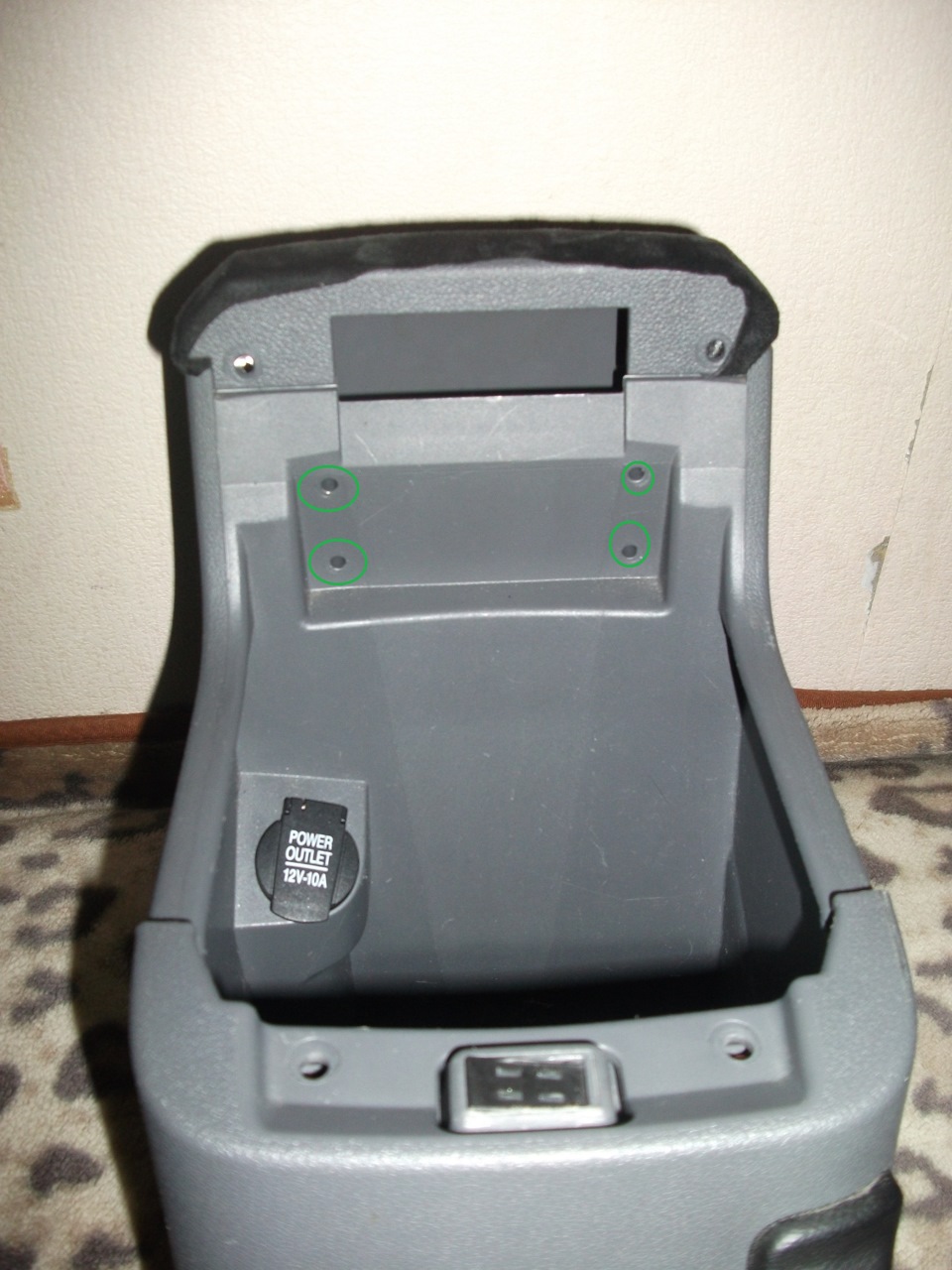 ♟ Снятие подлокотника и дальнейшая его разборка — Ford Focus II ...