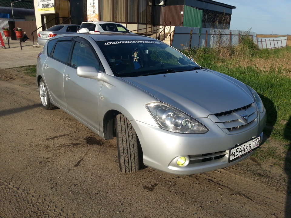 Toyota Caldina 2005