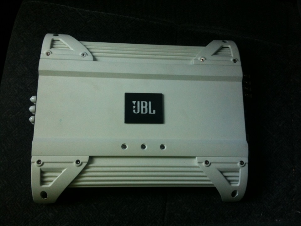 характеристика усилителя jbl